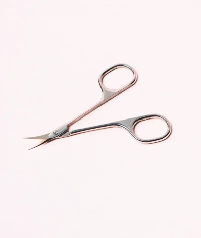 Foarfecă profesională pentru cuticule - vârf curbat