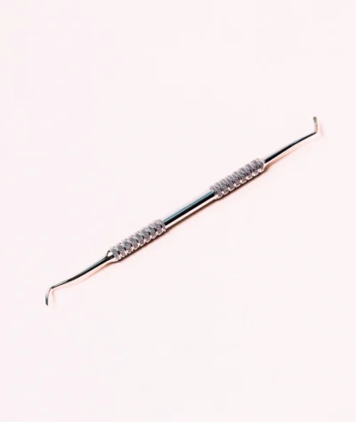 Împingător profesional pentru cuticule - dublu capăt, oțel inoxidabil