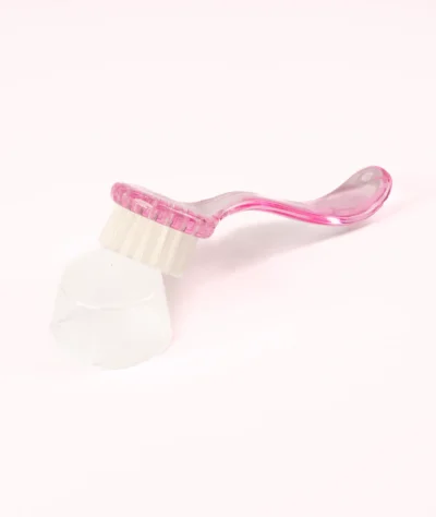Perie pentru unghii cu mâner ergonomic